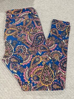 LuLaRoe TC Leggings - EUC - multi-colored paisley mandala pattern